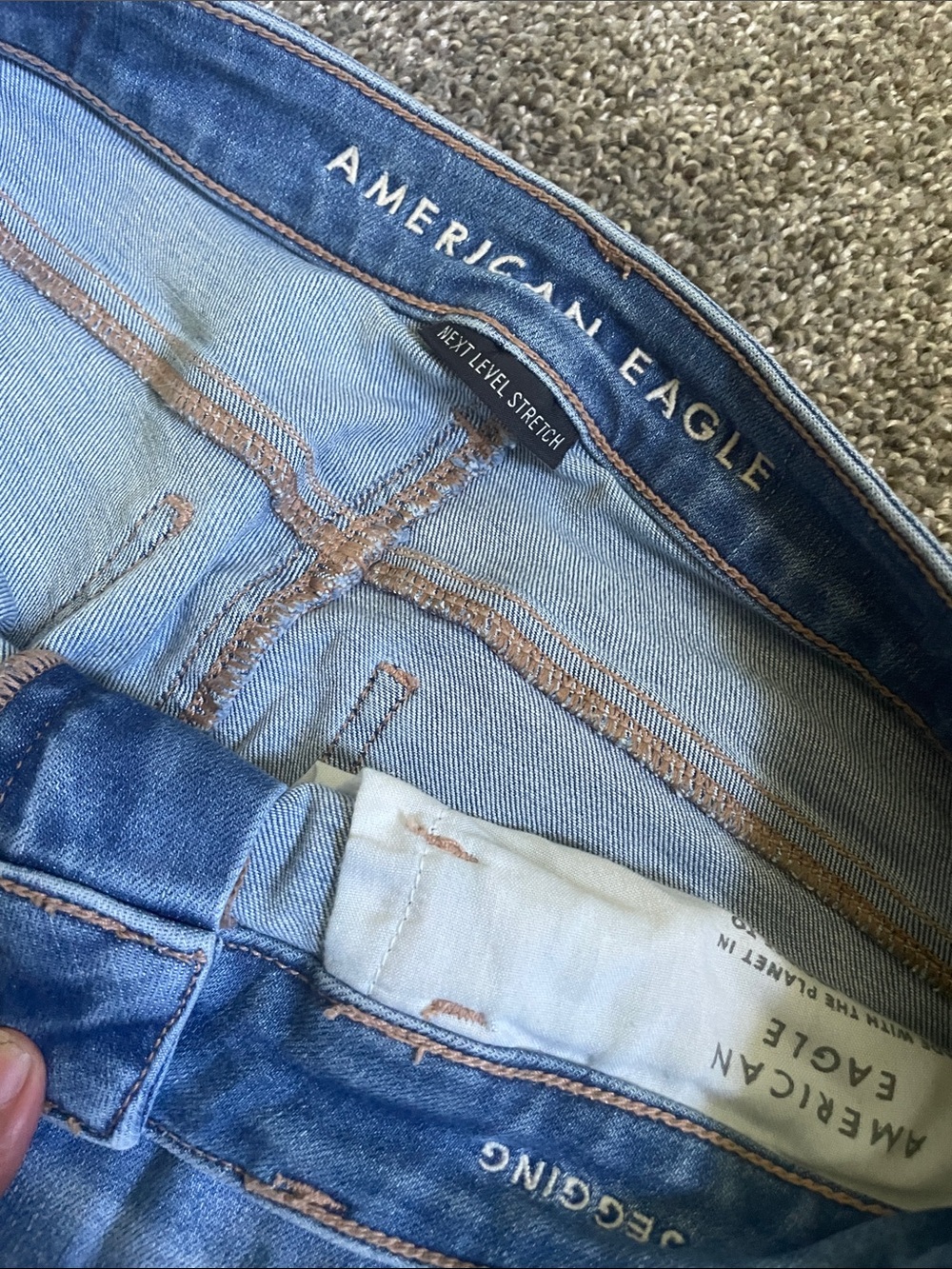 American Eagle Outfitters Light Blue Distressed Jegging - Picture 3 of 4